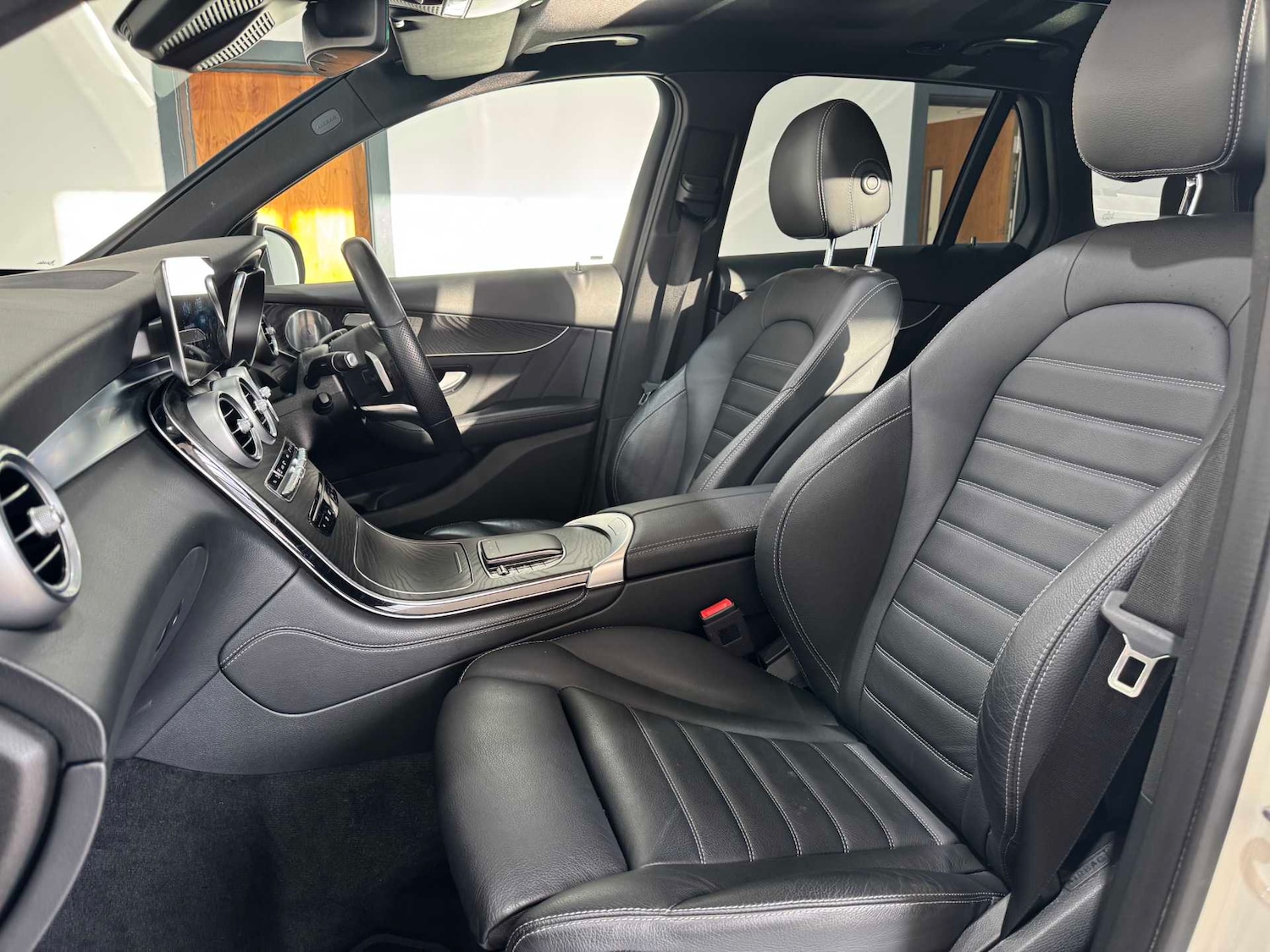 Used Mercedes-Benz GLC 2020 for sale - 76978792: Photo 13