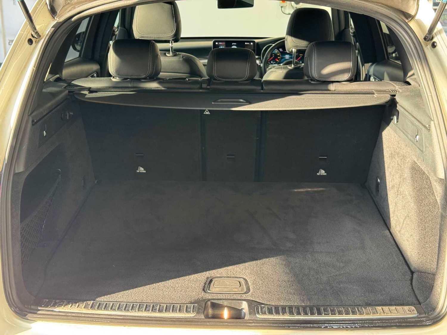 Used Mercedes-Benz GLC 2020 for sale - 76978792: Photo 23