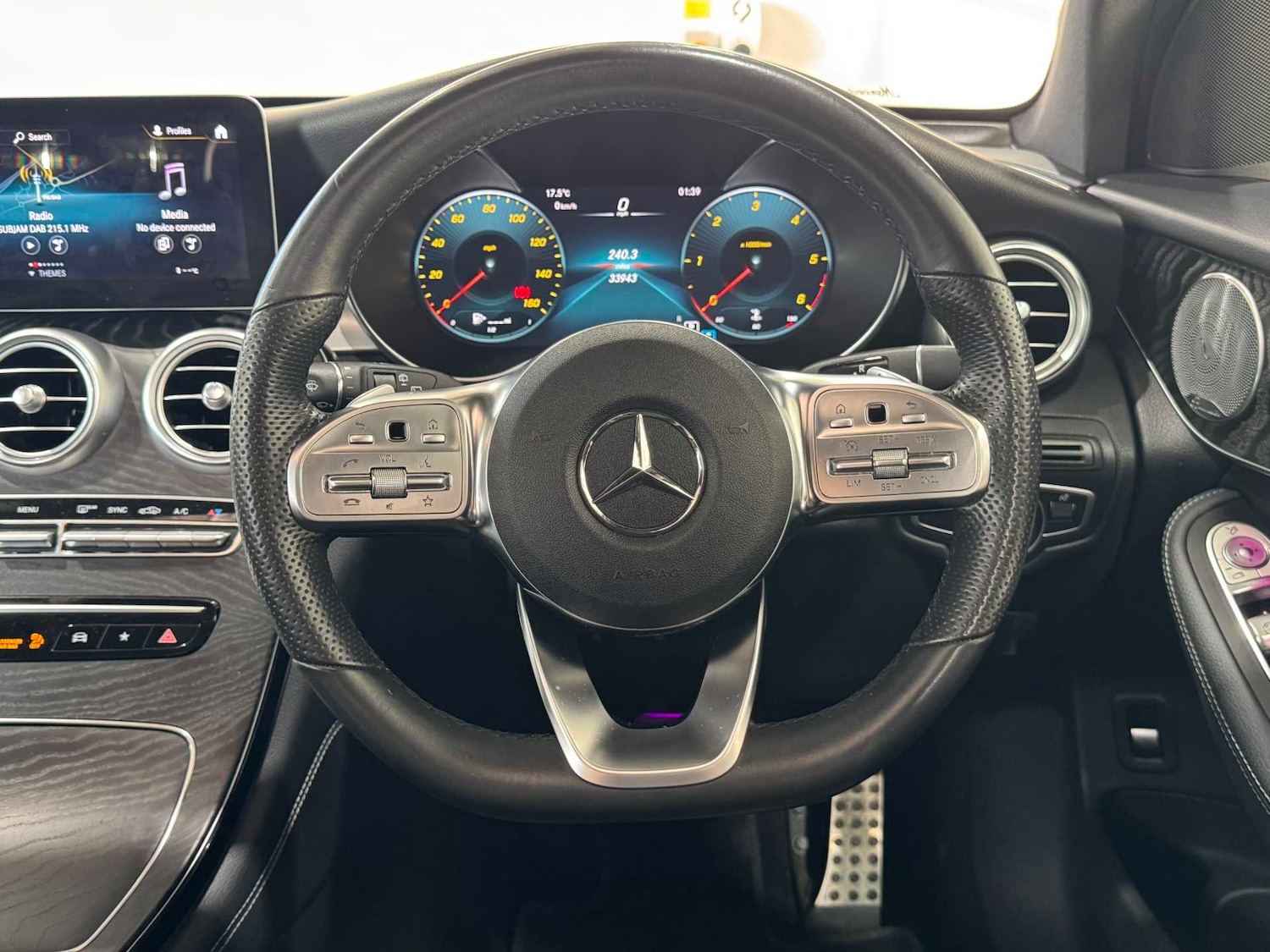 Used Mercedes-Benz GLC 2020 for sale - 76978792: Photo 27