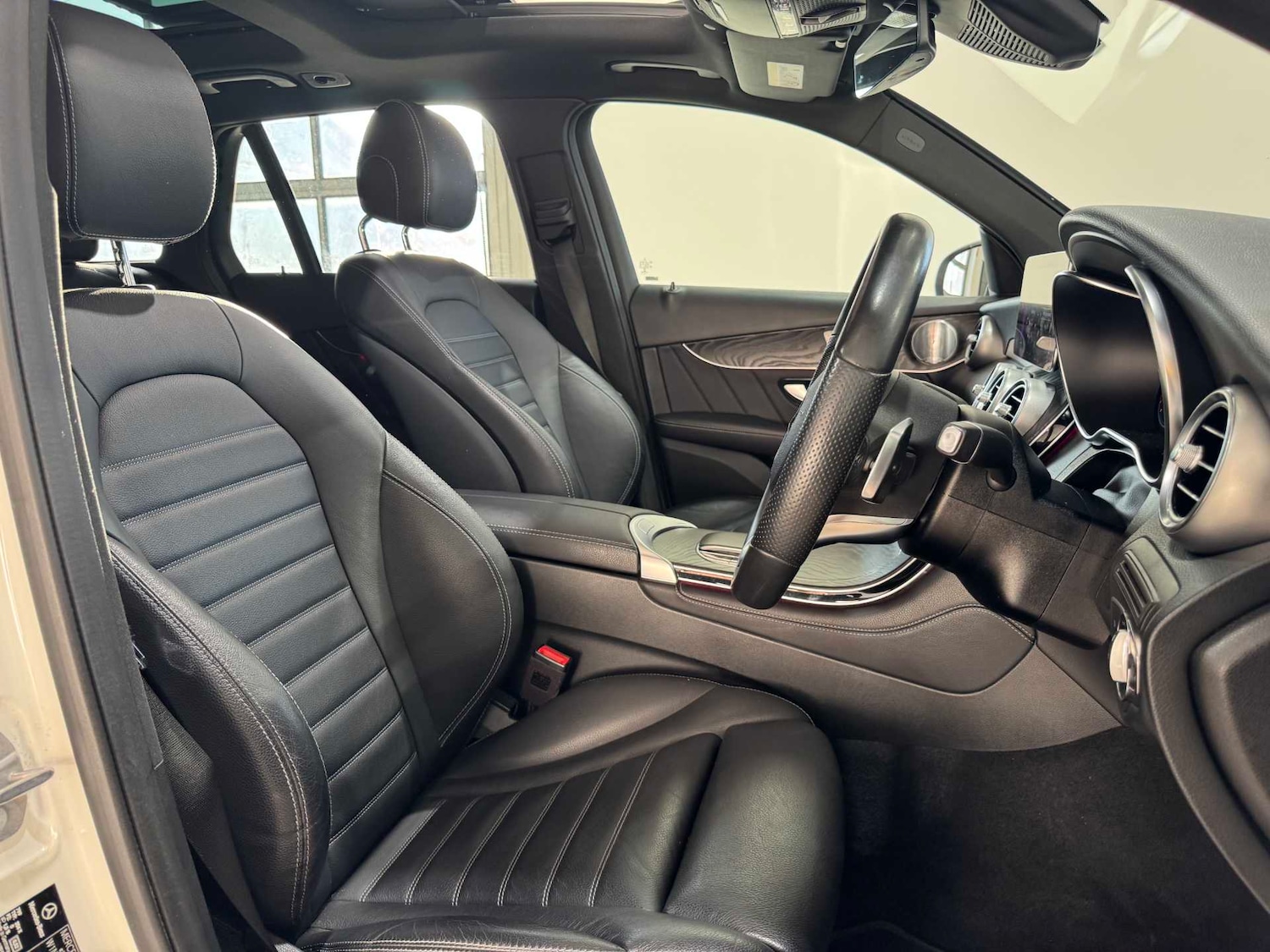 Used Mercedes-Benz GLC 2020 for sale - 76978792: Photo 28