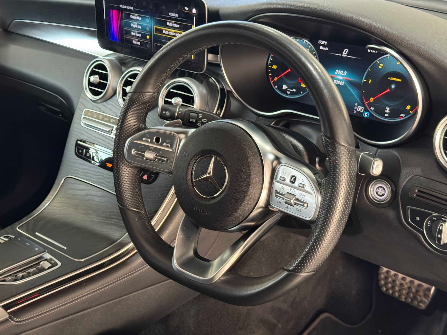 Used Mercedes-Benz GLC 2020 for sale - 76978792: Photo 30