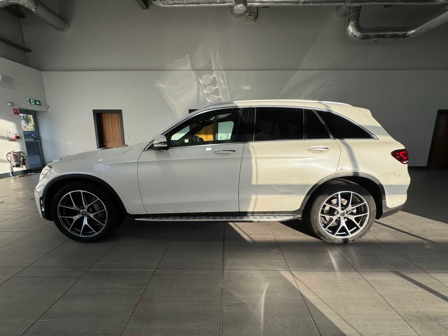Used Mercedes-Benz GLC 2020 for sale - 76978792: Photo 5