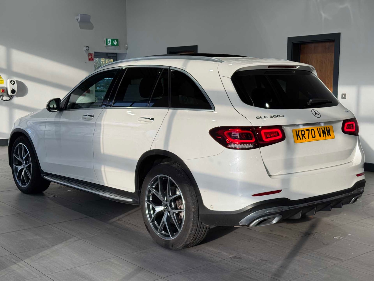 Used Mercedes-Benz GLC 2020 for sale - 76978792: Photo 6