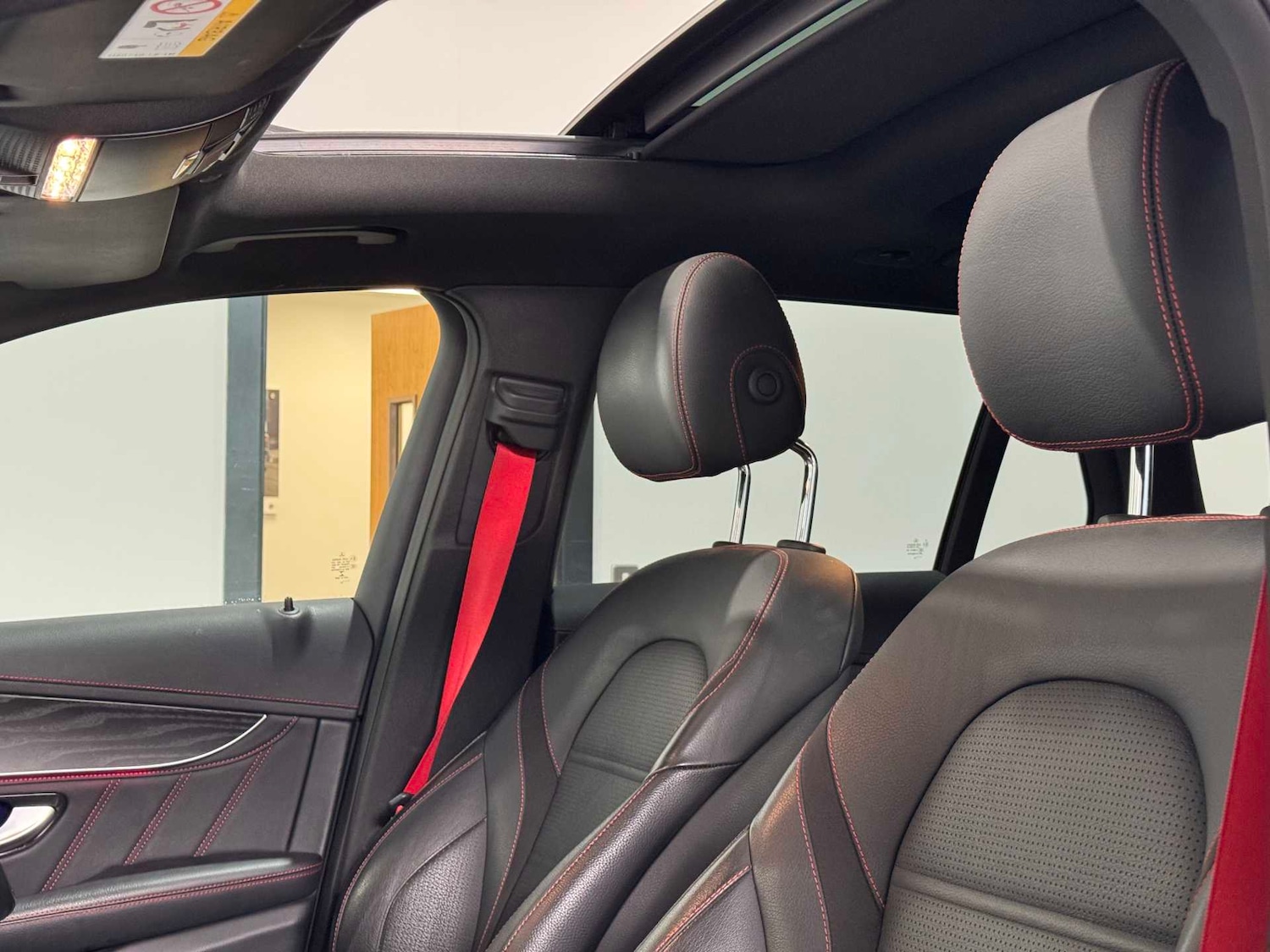 Used Mercedes-Benz GLC 2020 for sale - 76889723: Photo 16