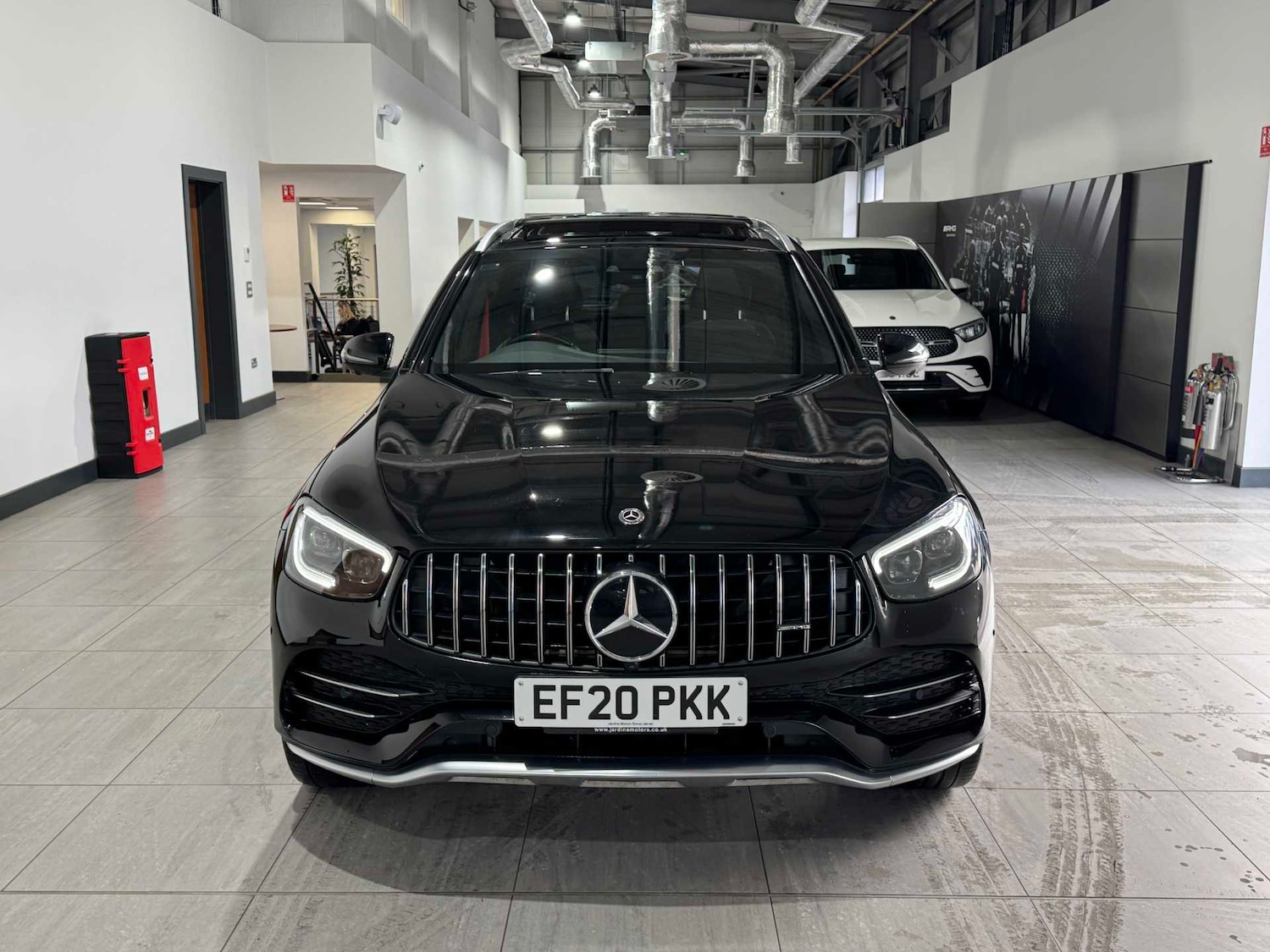 Used Mercedes-Benz GLC 2020 for sale - 76889723: Photo 2