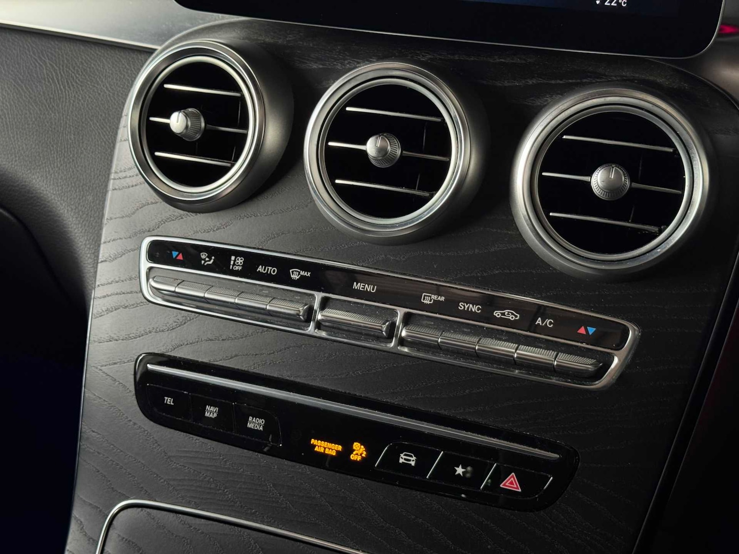 Used Mercedes-Benz GLC 2020 for sale - 76889723: Photo 34