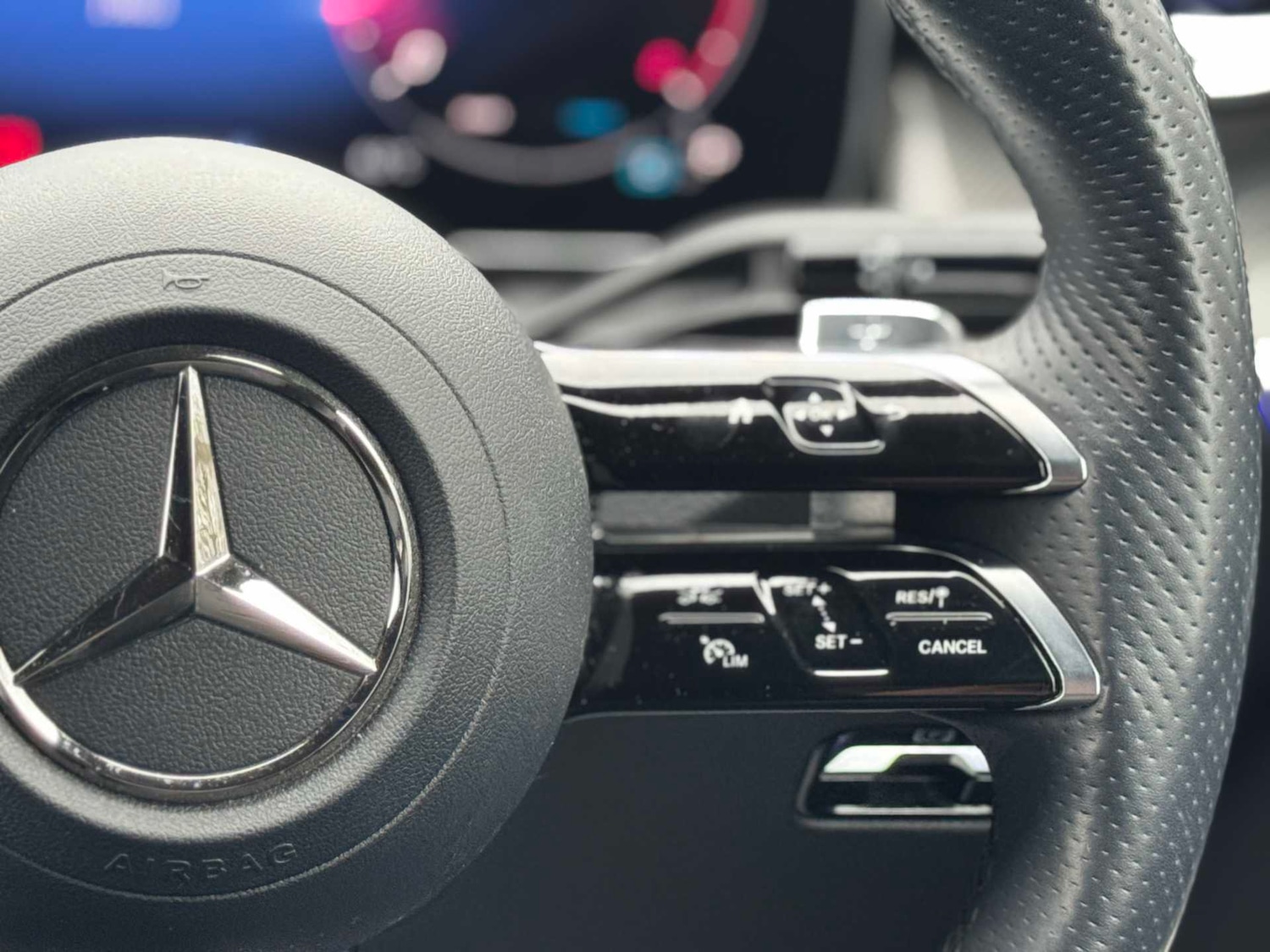 Used Mercedes-Benz GLC 2024 for sale - 77282009: Photo 34