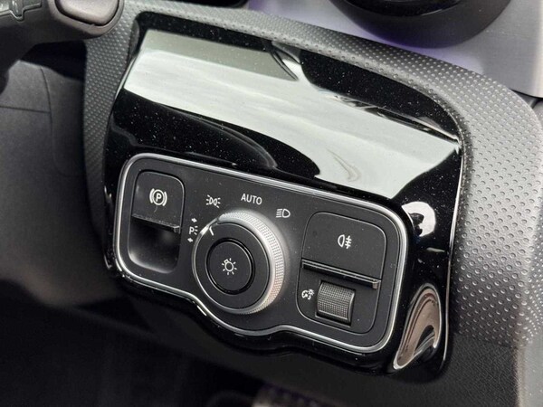 Used Mercedes-Benz CLA 2023 for sale - 75271106: Photo 31
