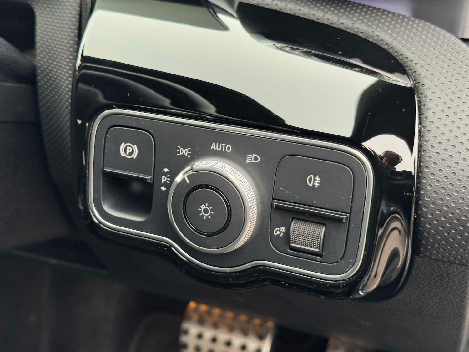 Used Mercedes-Benz CLA 2022 for sale - 77000257: Photo 33