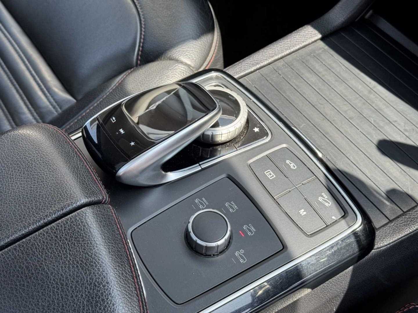 Vehicle 33