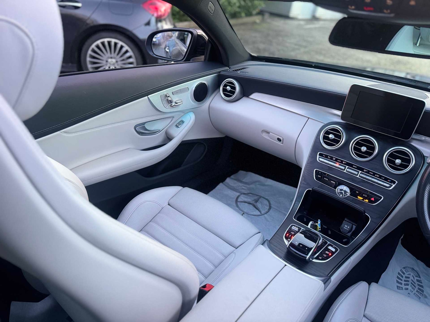 Used Mercedes-Benz C Class 2017 for sale - 77373826: Photo 21