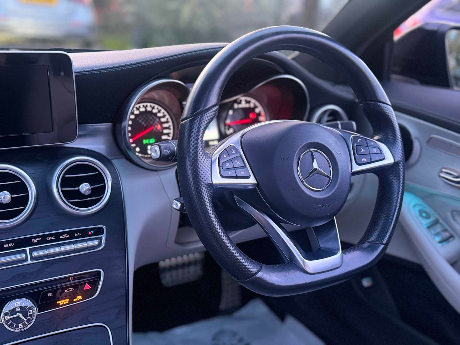 Used Mercedes-Benz C Class 2017 for sale - 77373826: Photo 32