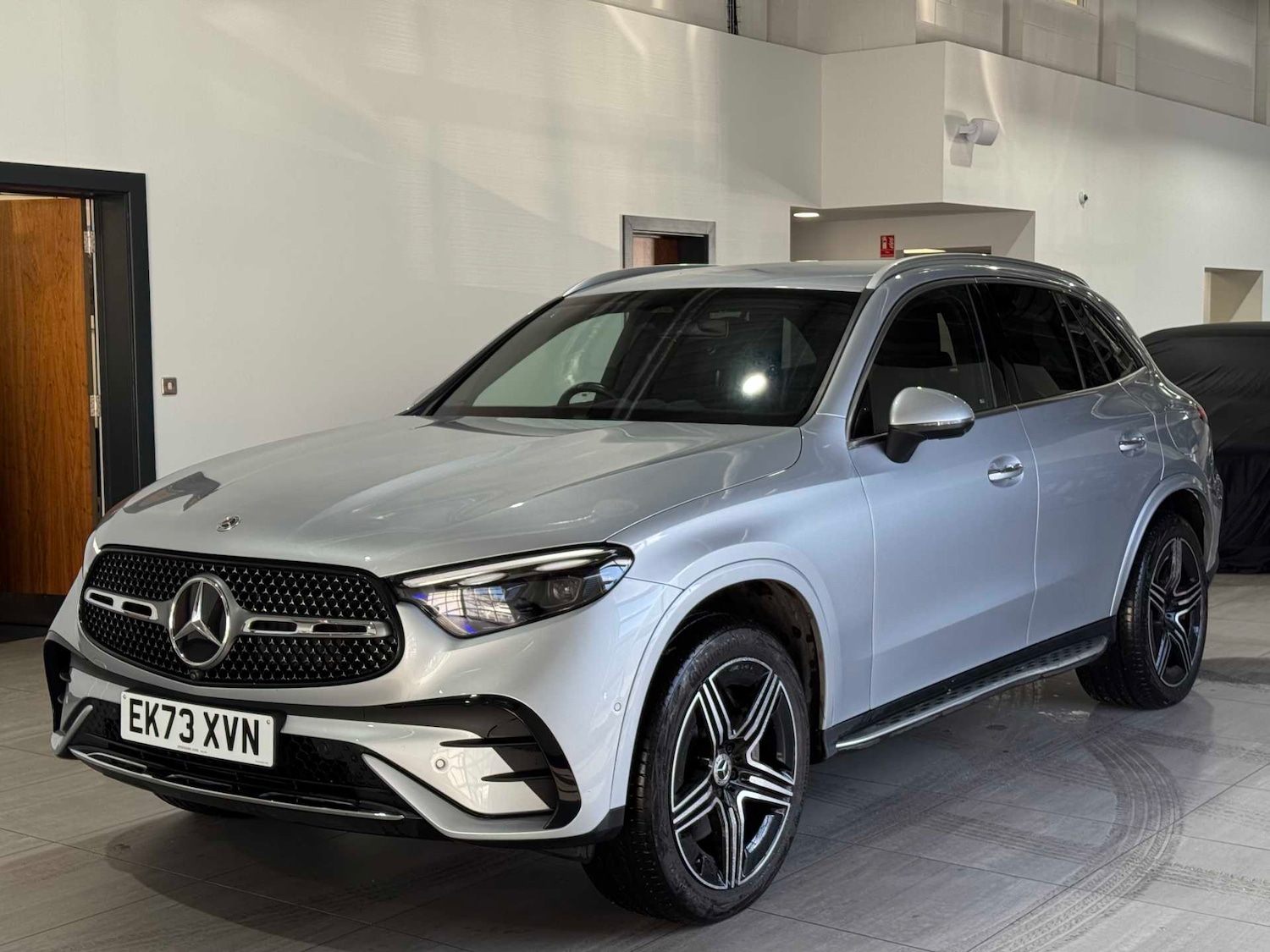 Used Mercedes-Benz GLC 2023 for sale - 76789236: Photo 3