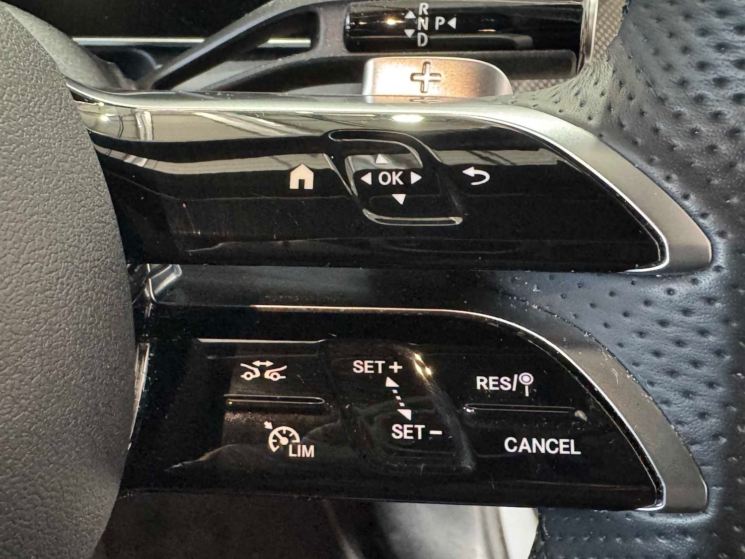 Used Mercedes-Benz GLC 2023 for sale - 76789236: Photo 31