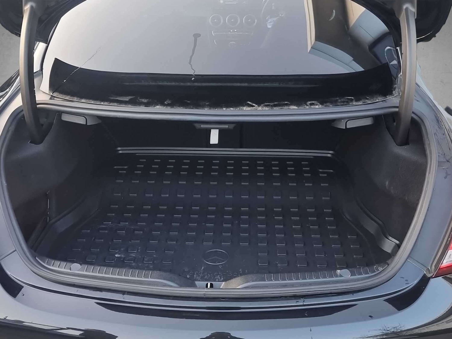 Used Mercedes-Benz C Class 2023 for sale - 77601325: Photo 11