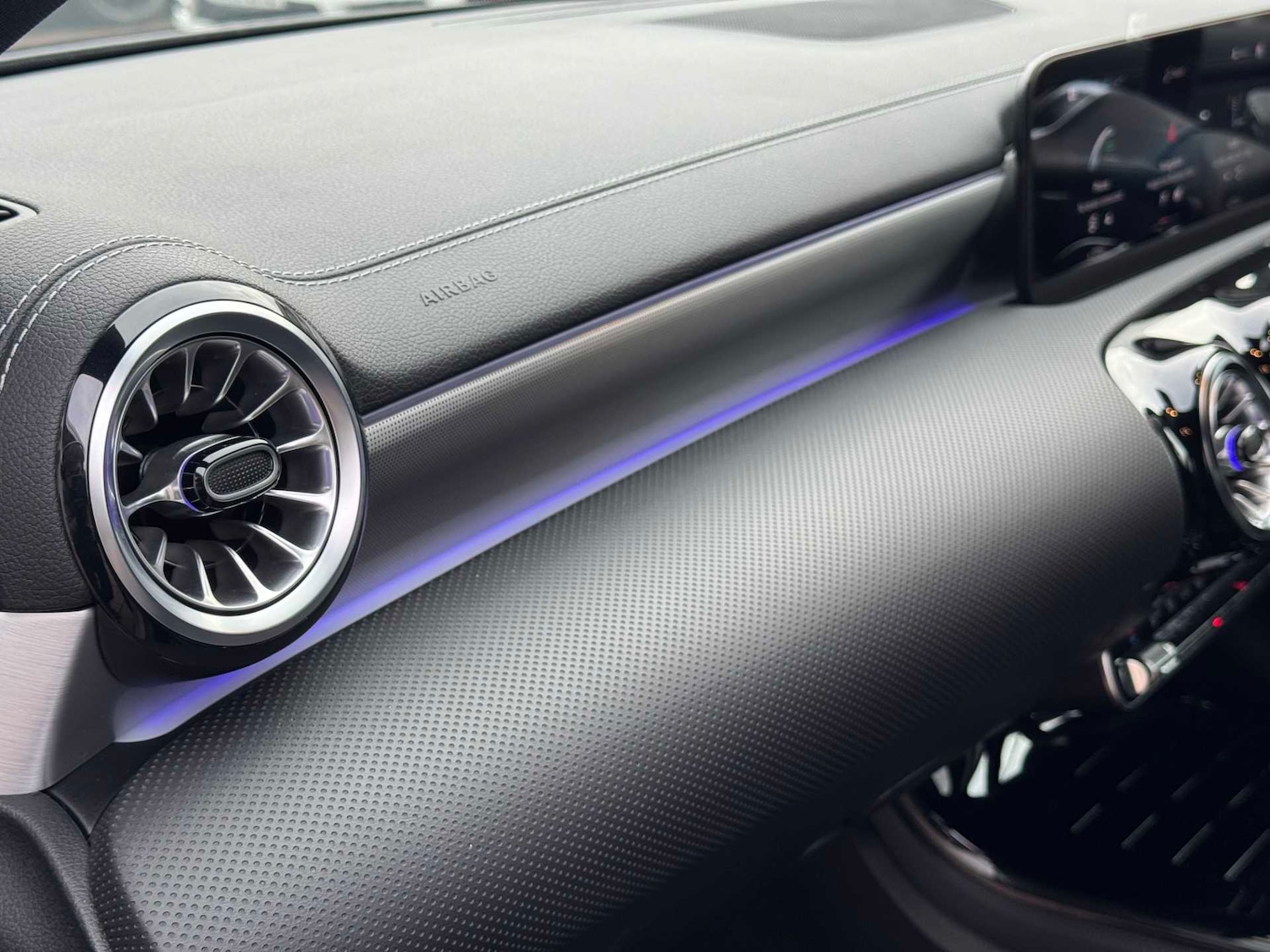 Used Mercedes-Benz CLA 2021 for sale - 76718202: Photo 18