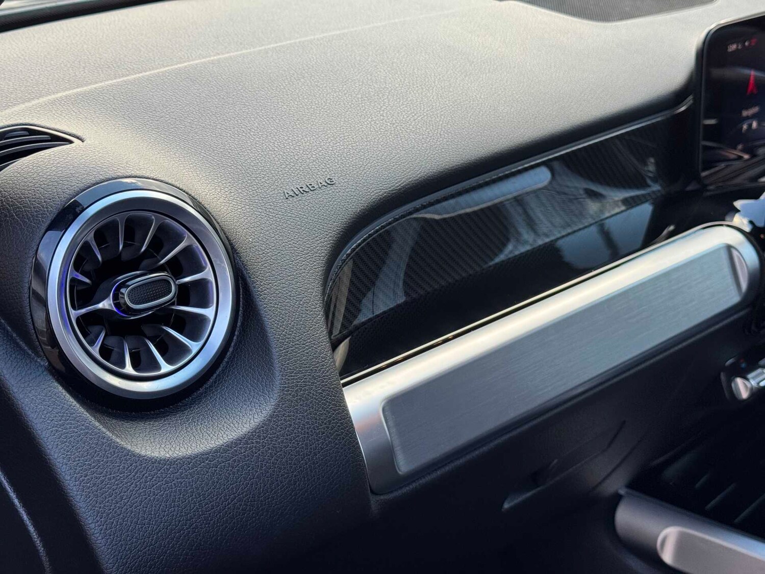 Used Mercedes-Benz GLB 2024 for sale - 76842841: Photo 18