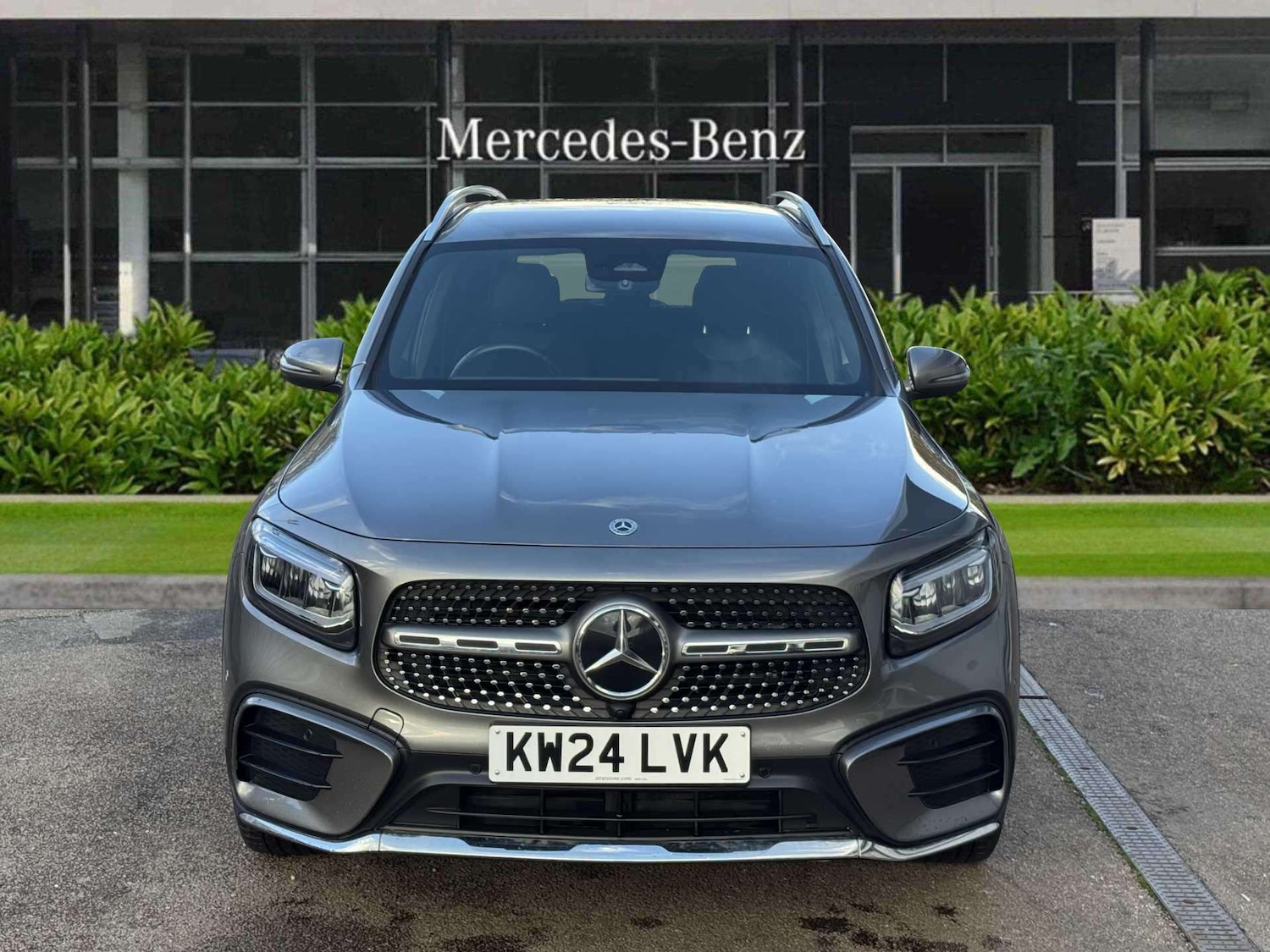 Used Mercedes-Benz GLB 2024 for sale - 76842841: Photo 2