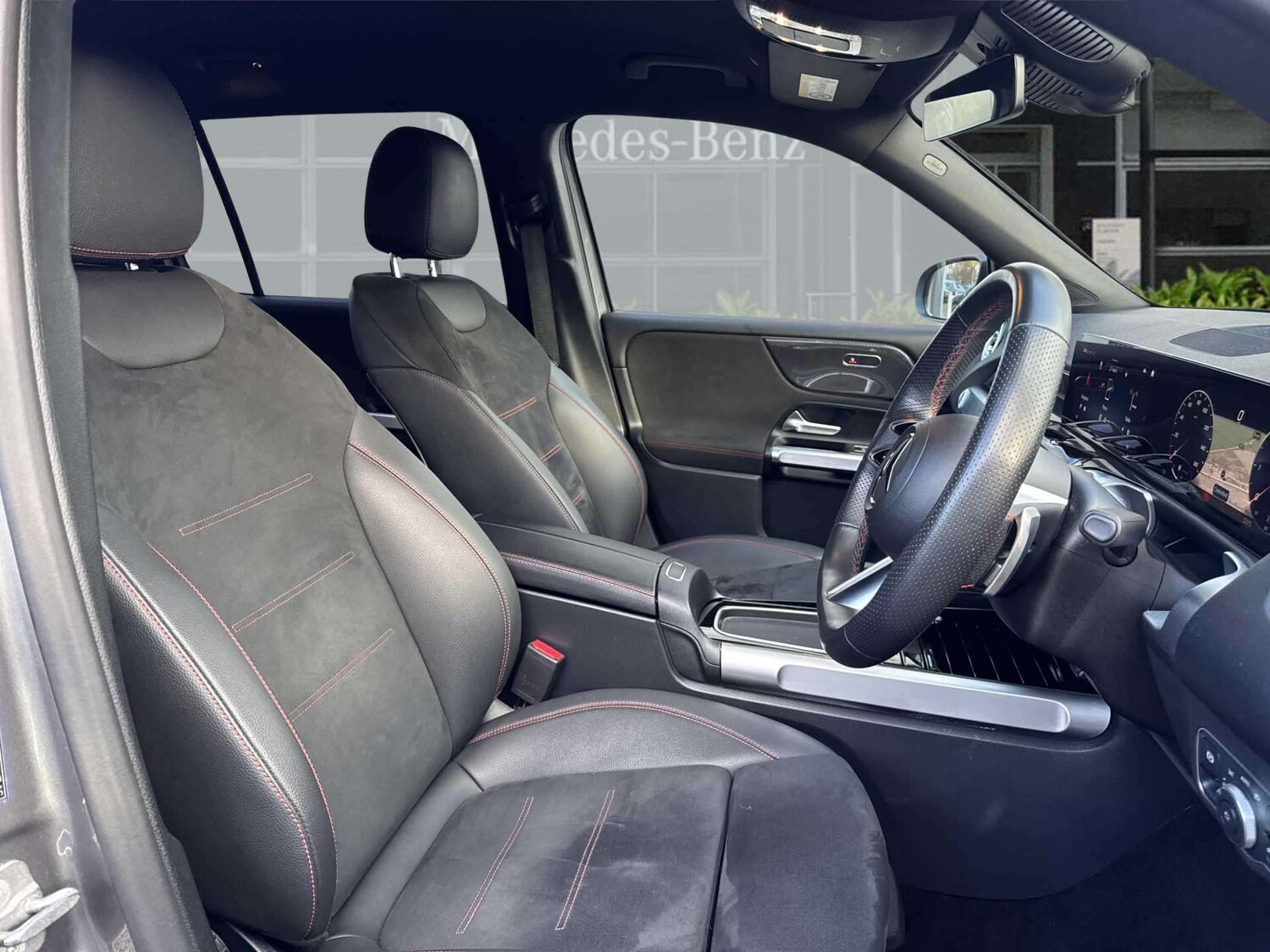 Used Mercedes-Benz GLB 2024 for sale - 76842841: Photo 28