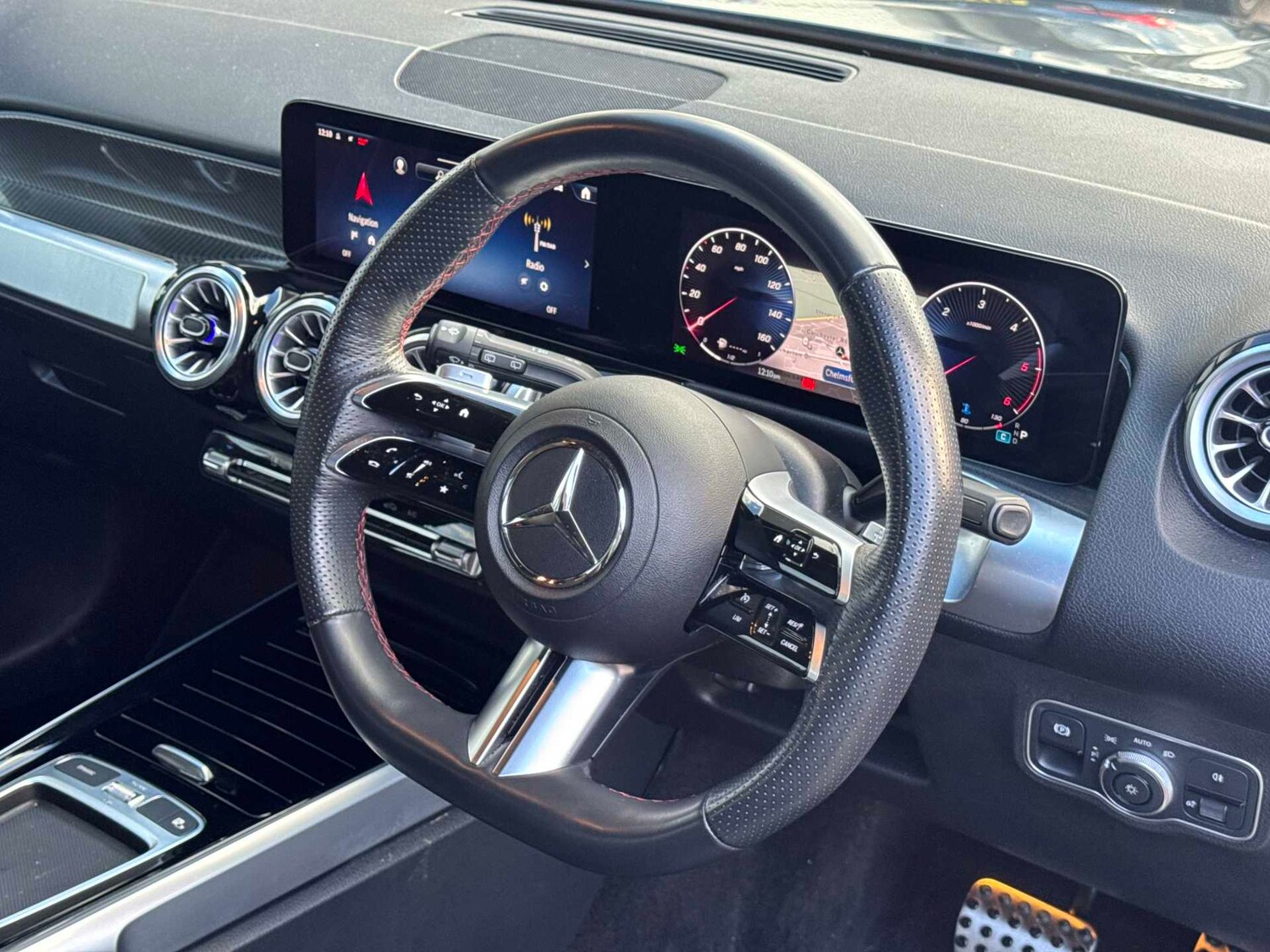 Used Mercedes-Benz GLB 2024 for sale - 76842841: Photo 30