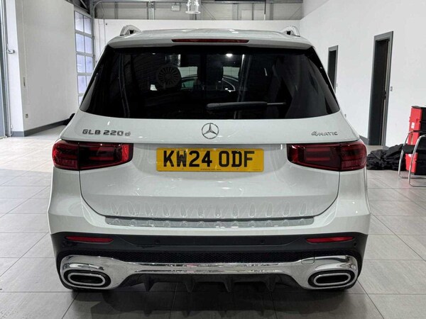 Used Mercedes-Benz GLB 2024 for sale - 75390529: Photo 11