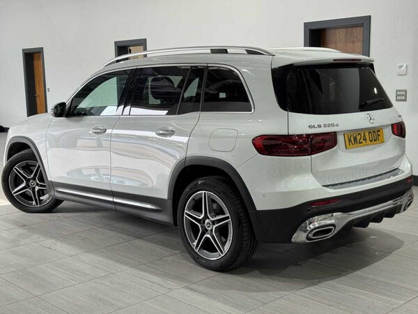 Used Mercedes-Benz GLB 2024 for sale - 75390529: Photo 2