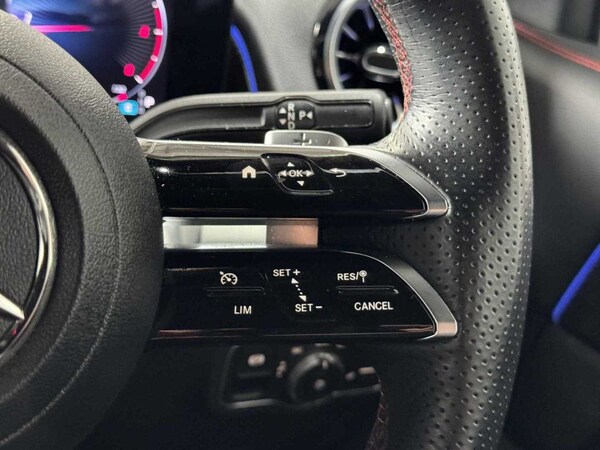 Used Mercedes-Benz GLB 2024 for sale - 75390529: Photo 32