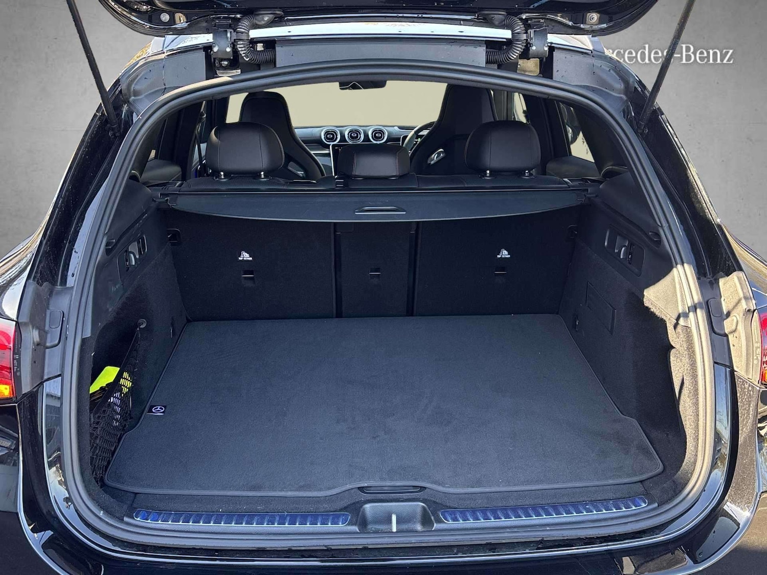 Used Mercedes-Benz GLC 2025 for sale - 77943366: Photo 12