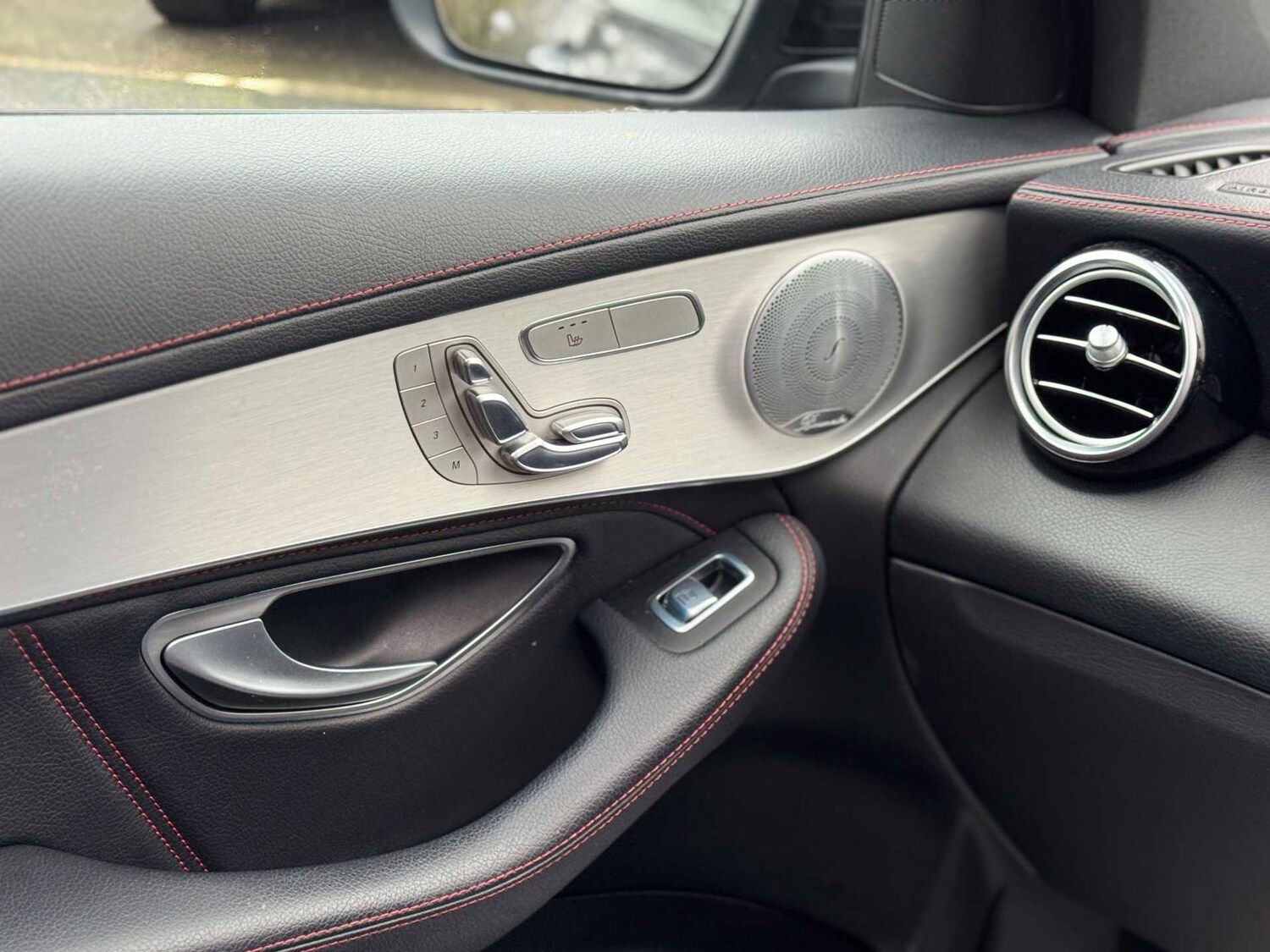 Used Mercedes-Benz GLC 2017 for sale - 77270116: Photo 34