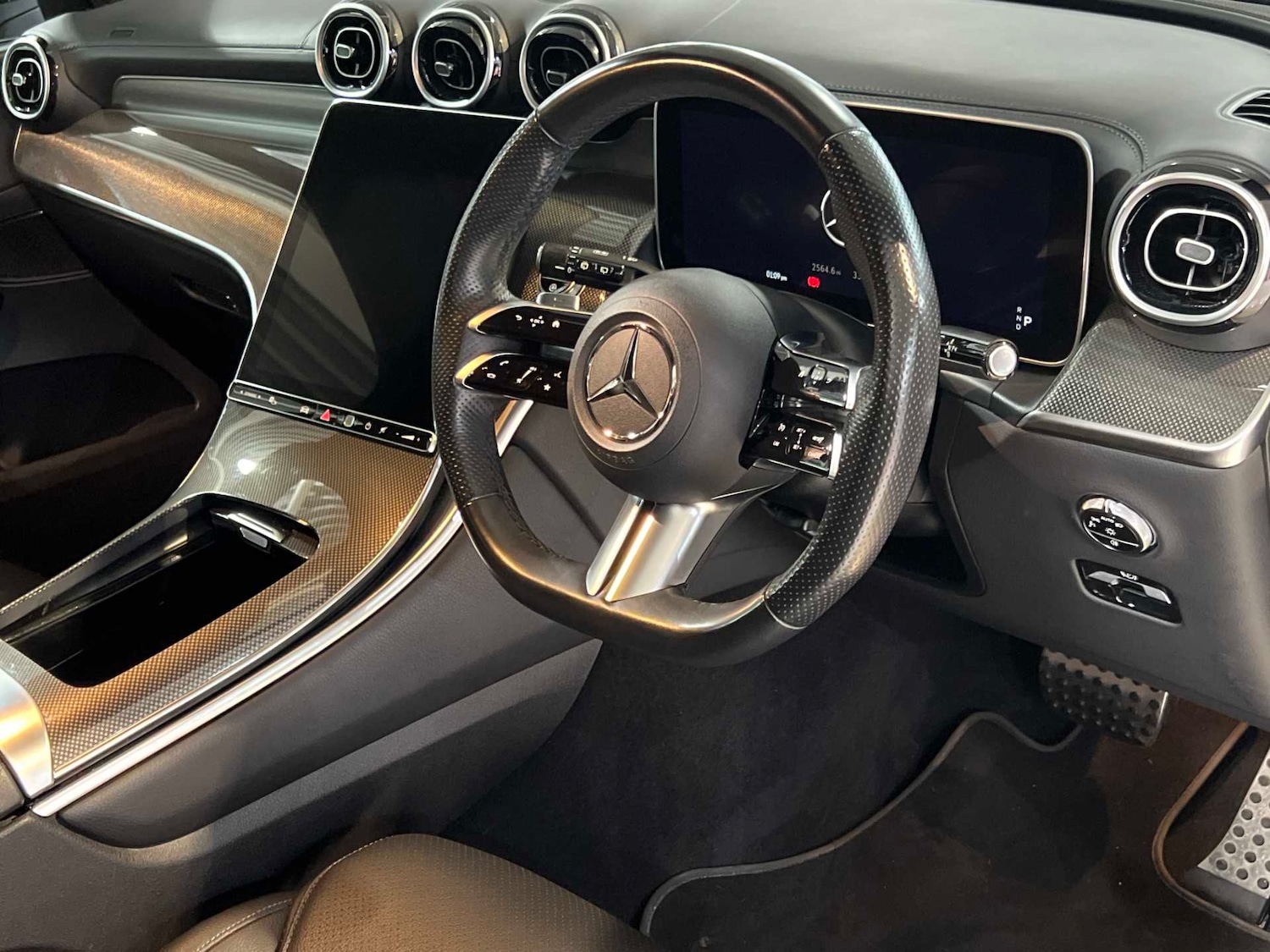 Used Mercedes-Benz GLC 2023 for sale - 77698851: Photo 15