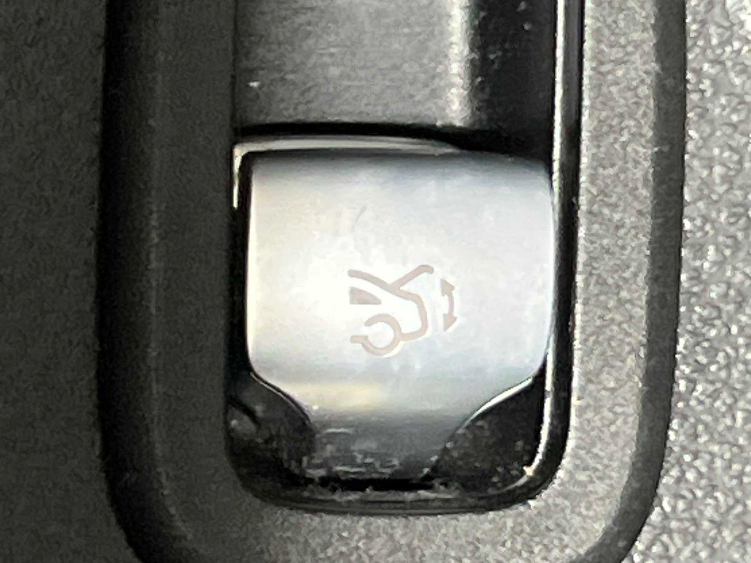 Used Mercedes-Benz GLC 2023 for sale - 77698851: Photo 35