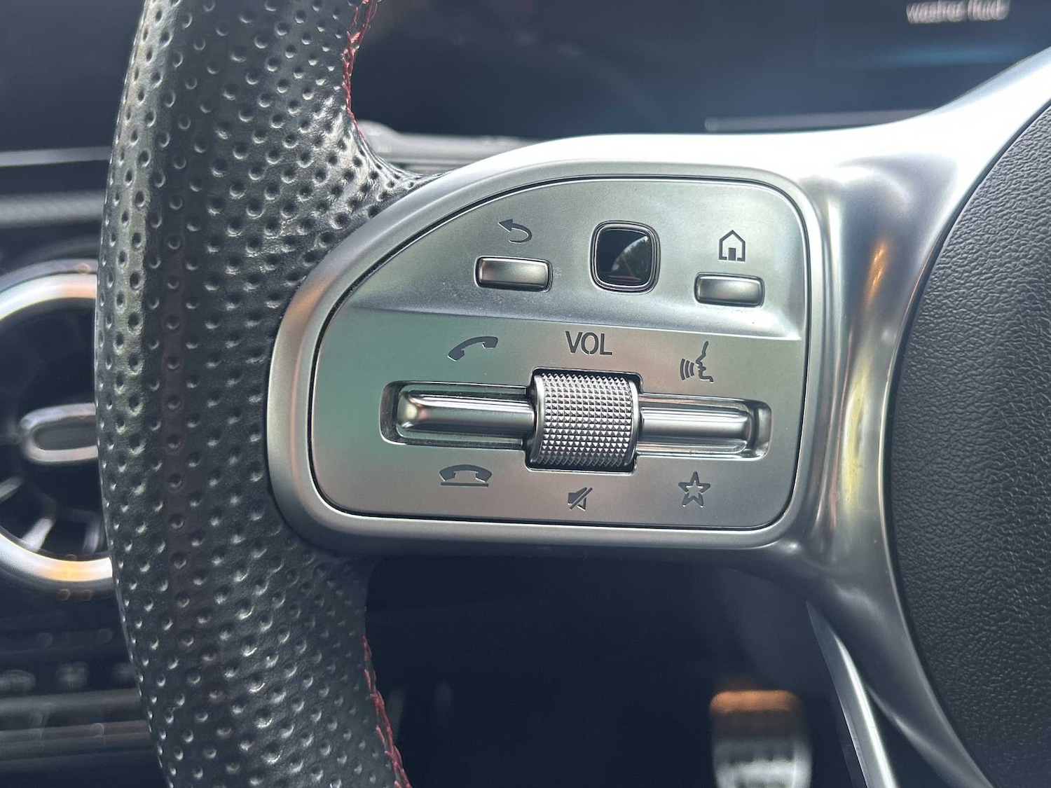 Used Mercedes-Benz A-Class 2019 for sale - 76390732: Photo 30