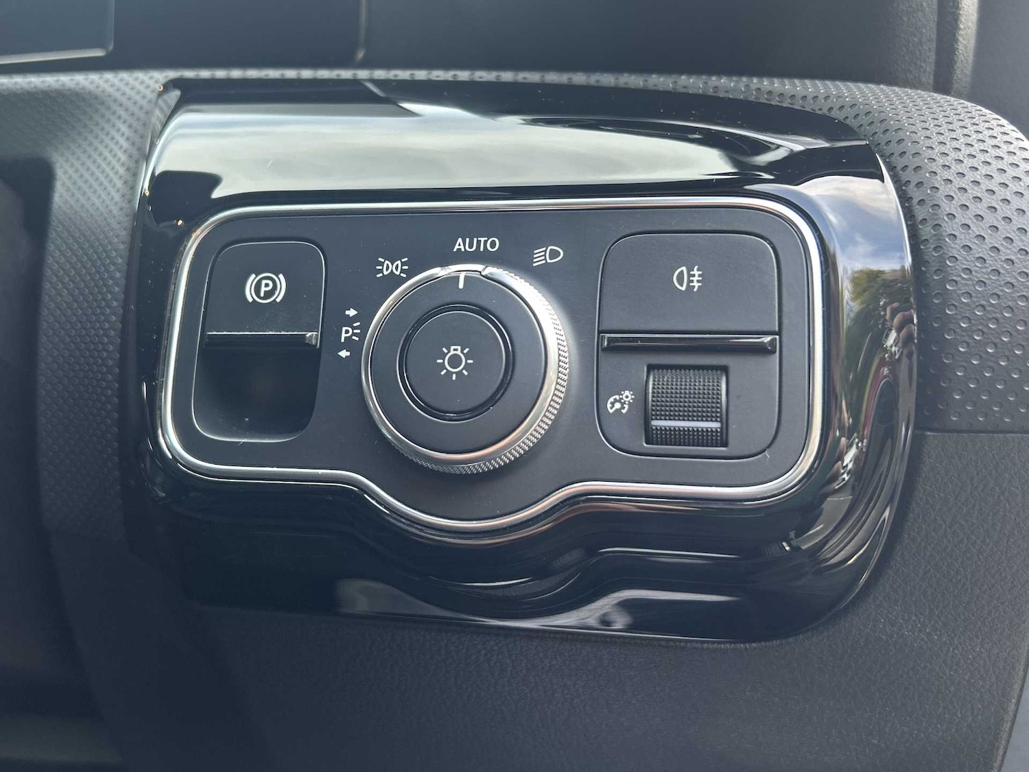 Used Mercedes-Benz A-Class 2019 for sale - 76390732: Photo 33