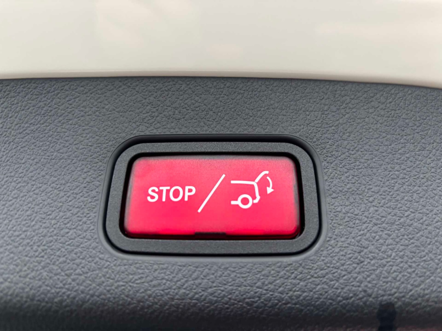 Used Mercedes-Benz GLC 2025 for sale - 78010546: Photo 8