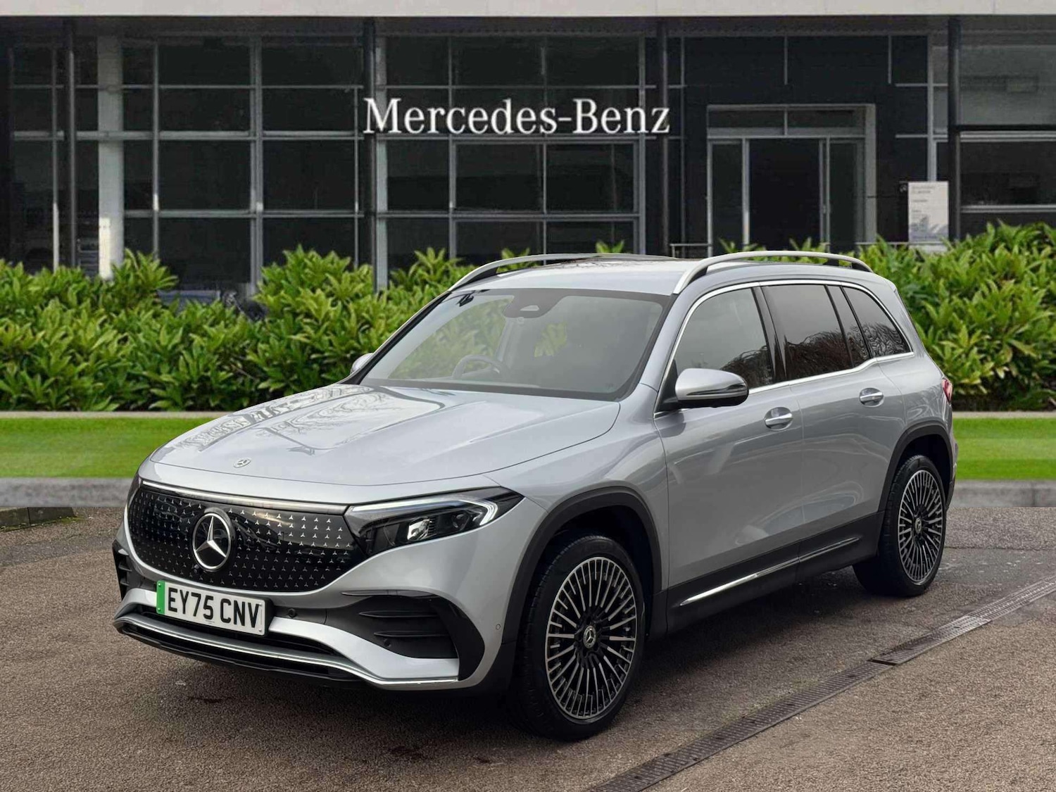 Used Mercedes-Benz EQB 2025 for sale - 76938249: Photo 3