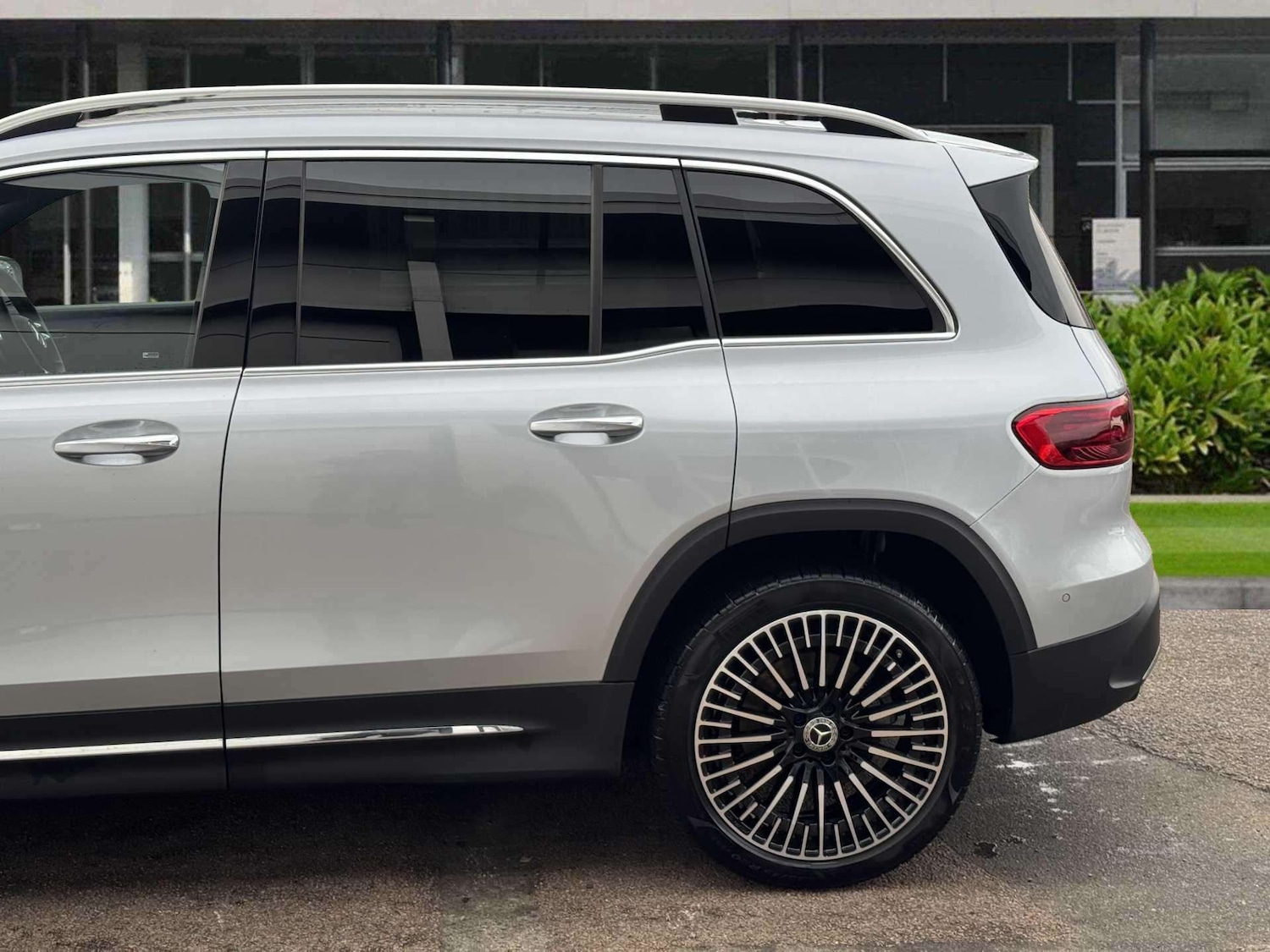 Used Mercedes-Benz EQB 2025 for sale - 76938249: Photo 6