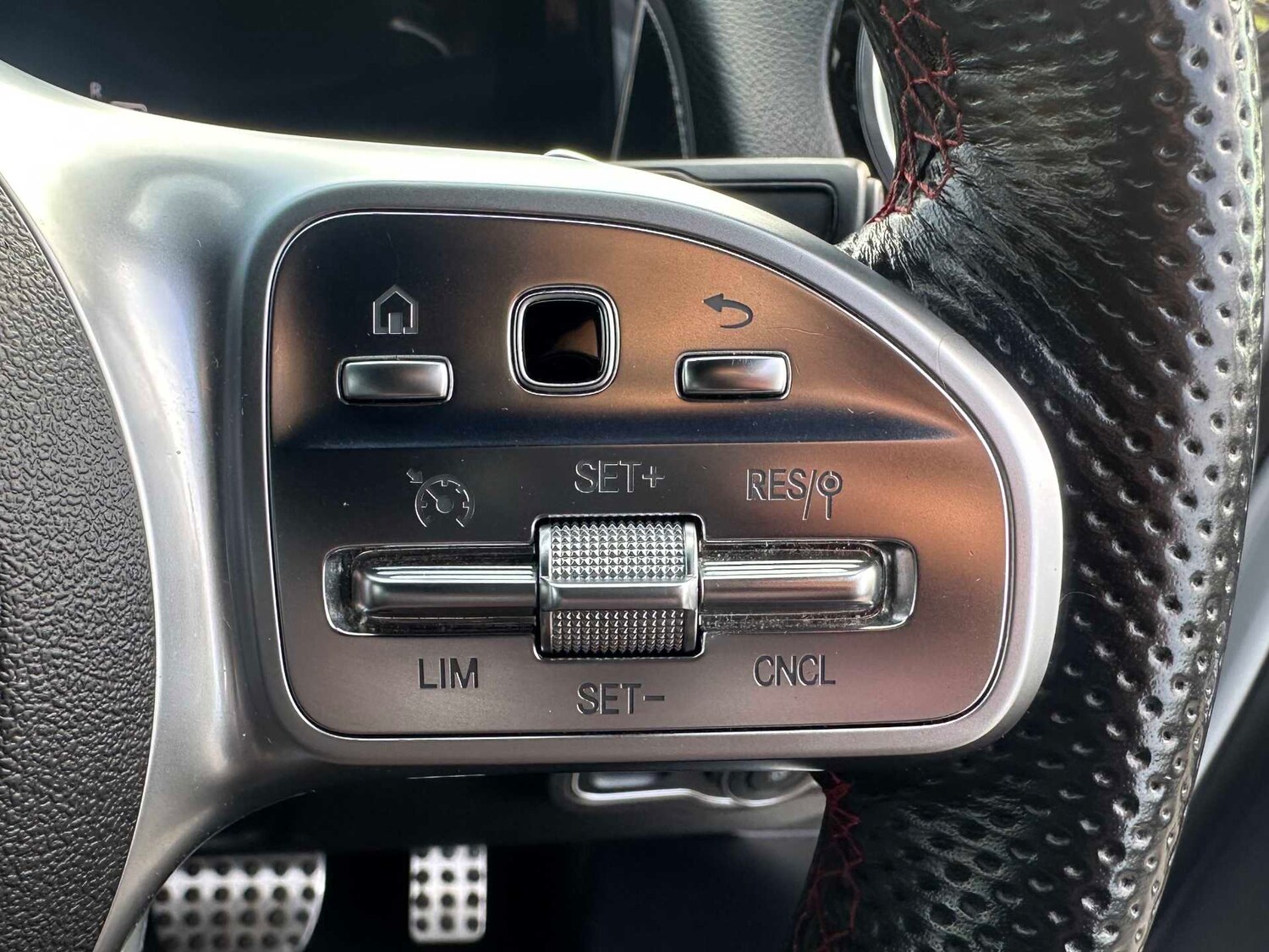 Used Mercedes-Benz GLB 2022 for sale - 77810787: Photo 26