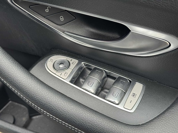 Used Mercedes-Benz E-Class 2020 for sale - 76218257: Photo 34
