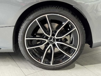 Used Mercedes-Benz C Class 2023 for sale - 76692172: Photo