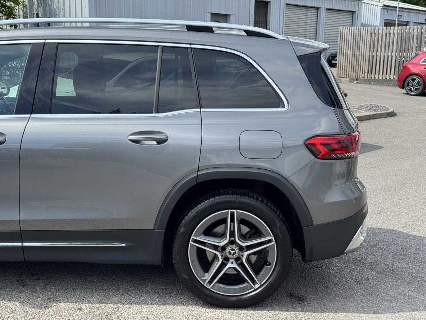 Used Mercedes-Benz GLB 2021 for sale - 76113301: Photo 2