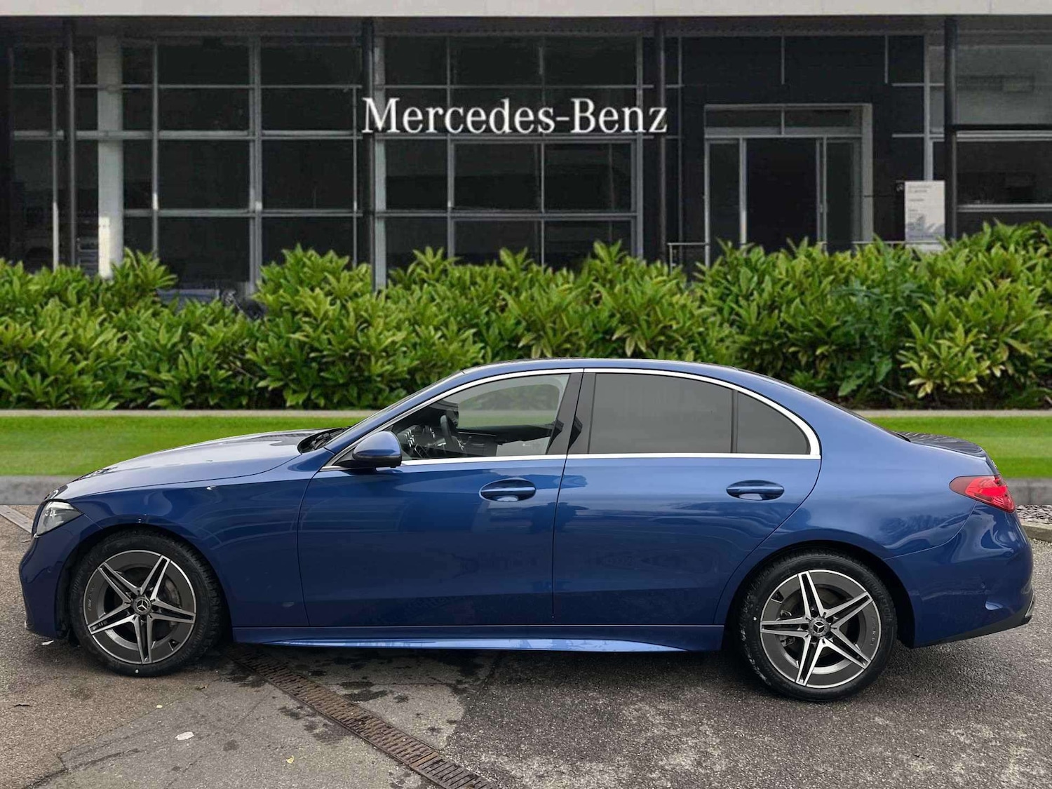 Used Mercedes-Benz C Class 2024 for sale - 76916024: Photo 5