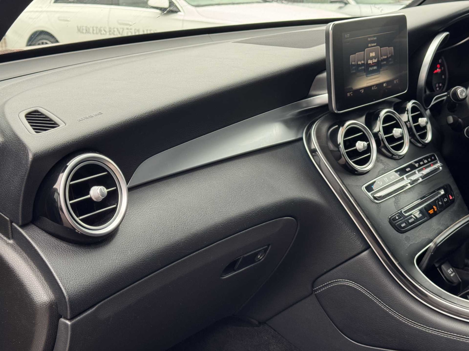 Used Mercedes-Benz GLC 2018 for sale - 76141772: Photo 20