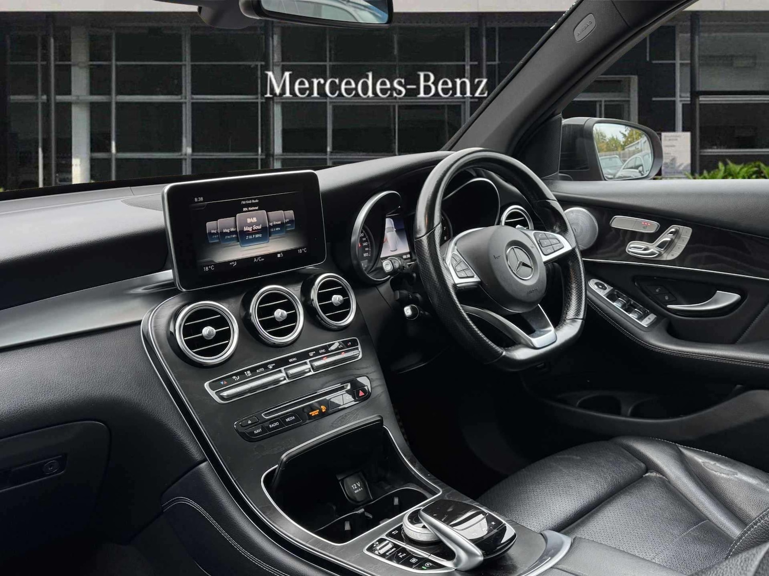 Used Mercedes-Benz GLC 2018 for sale - 76141772: Photo 24