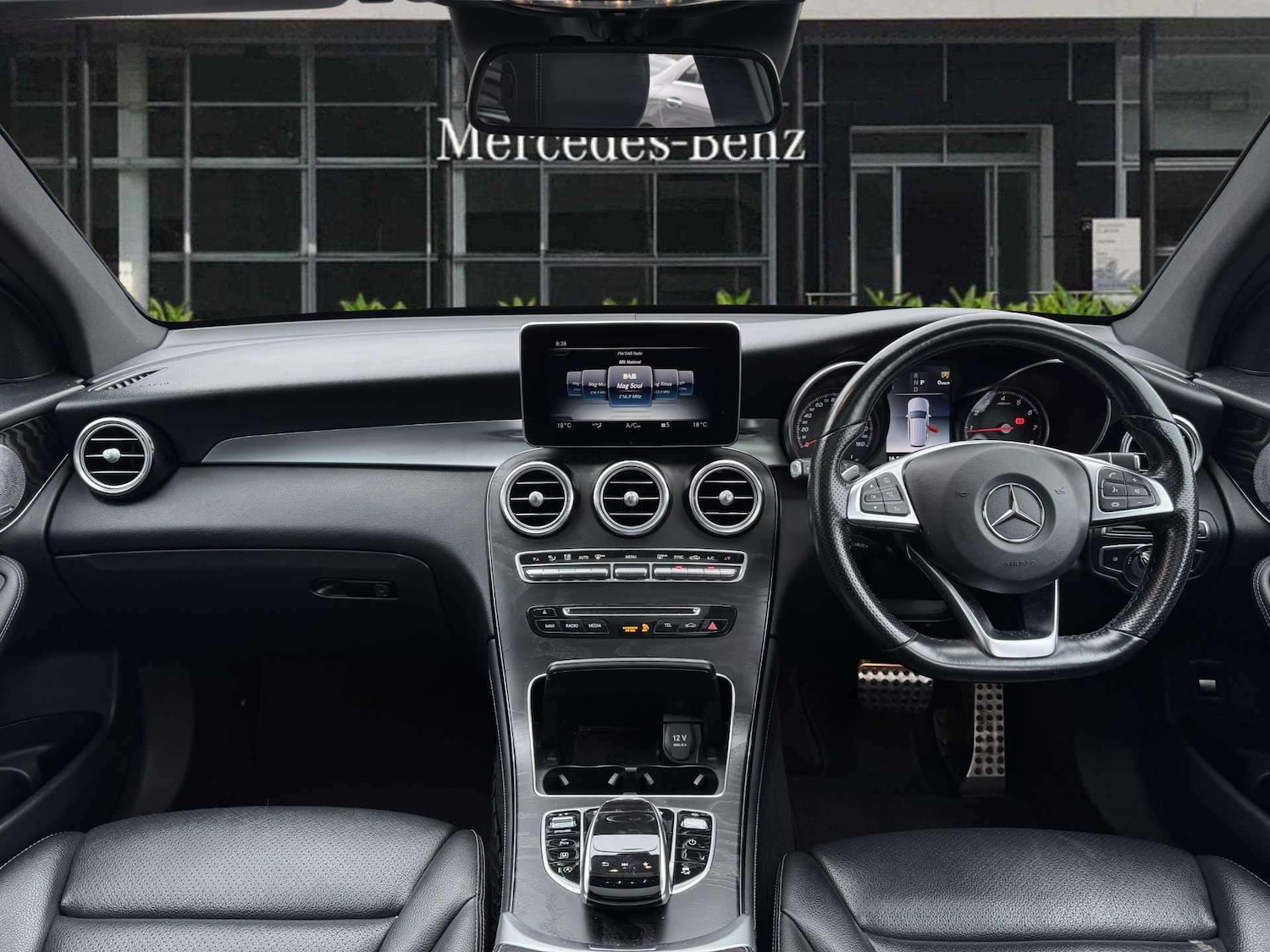 Used Mercedes-Benz GLC 2018 for sale - 76141772: Photo 27