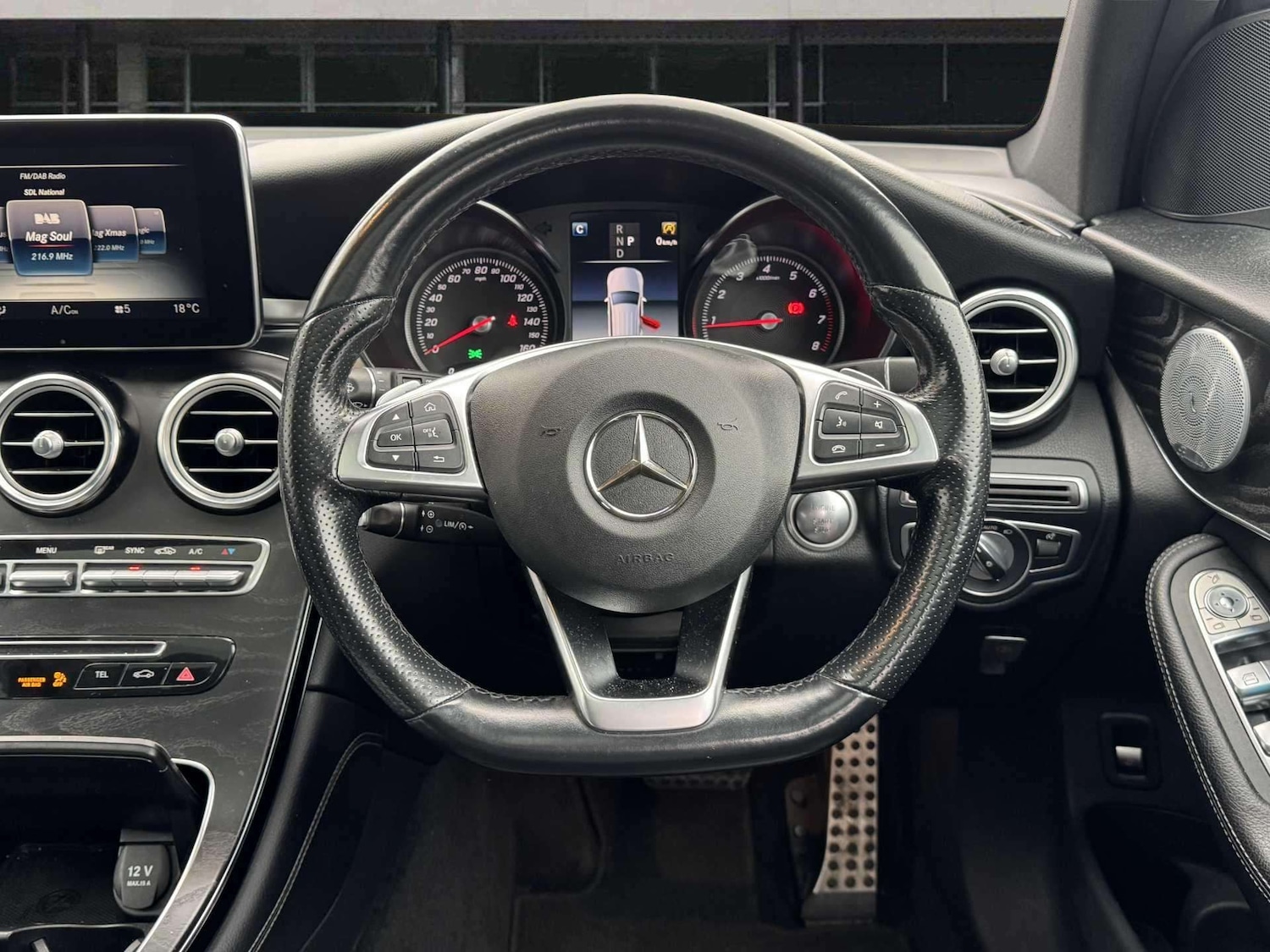 Used Mercedes-Benz GLC 2018 for sale - 76141772: Photo 29