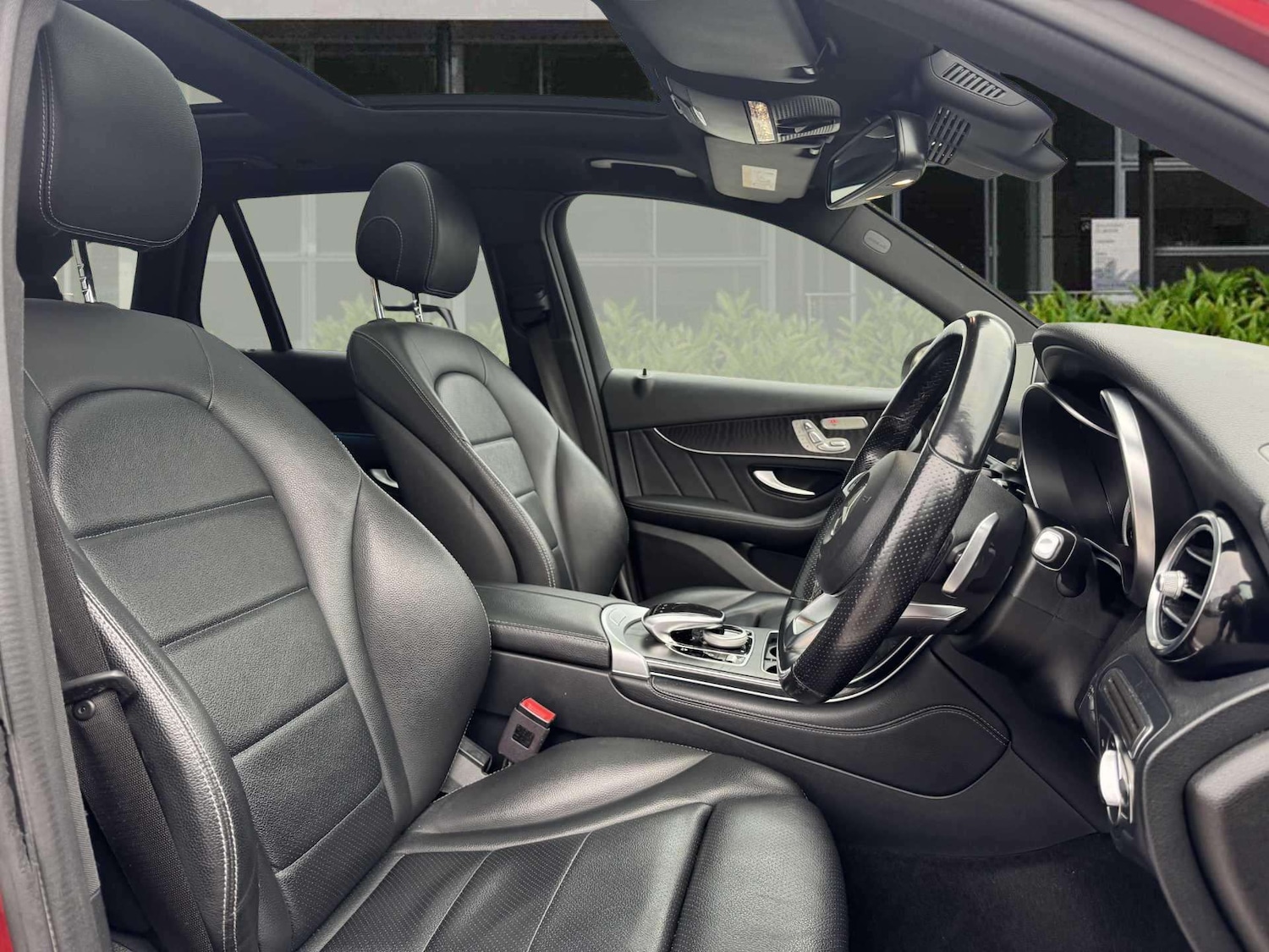 Used Mercedes-Benz GLC 2018 for sale - 76141772: Photo 30