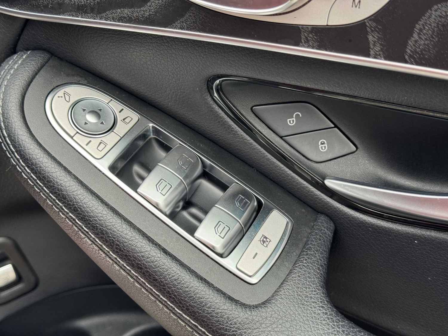 Used Mercedes-Benz GLC 2018 for sale - 76141772: Photo 33