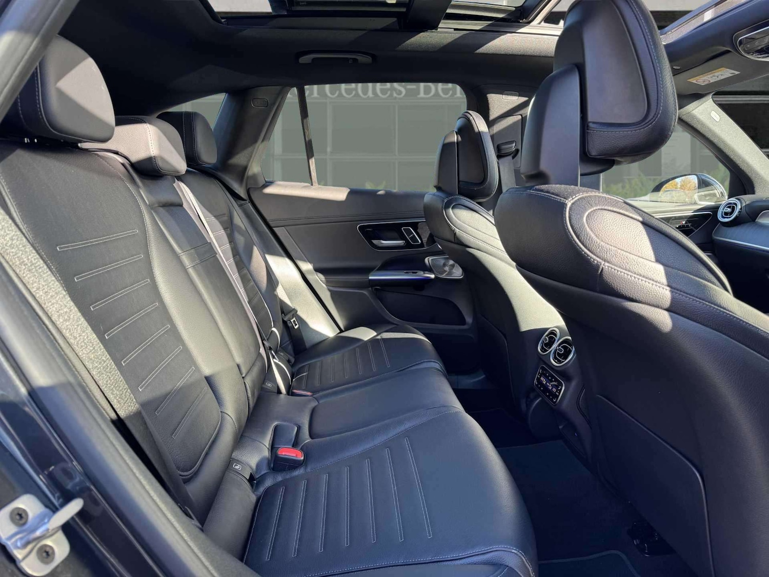 Used Mercedes-Benz GLC 2024 for sale - 76955212: Photo 25