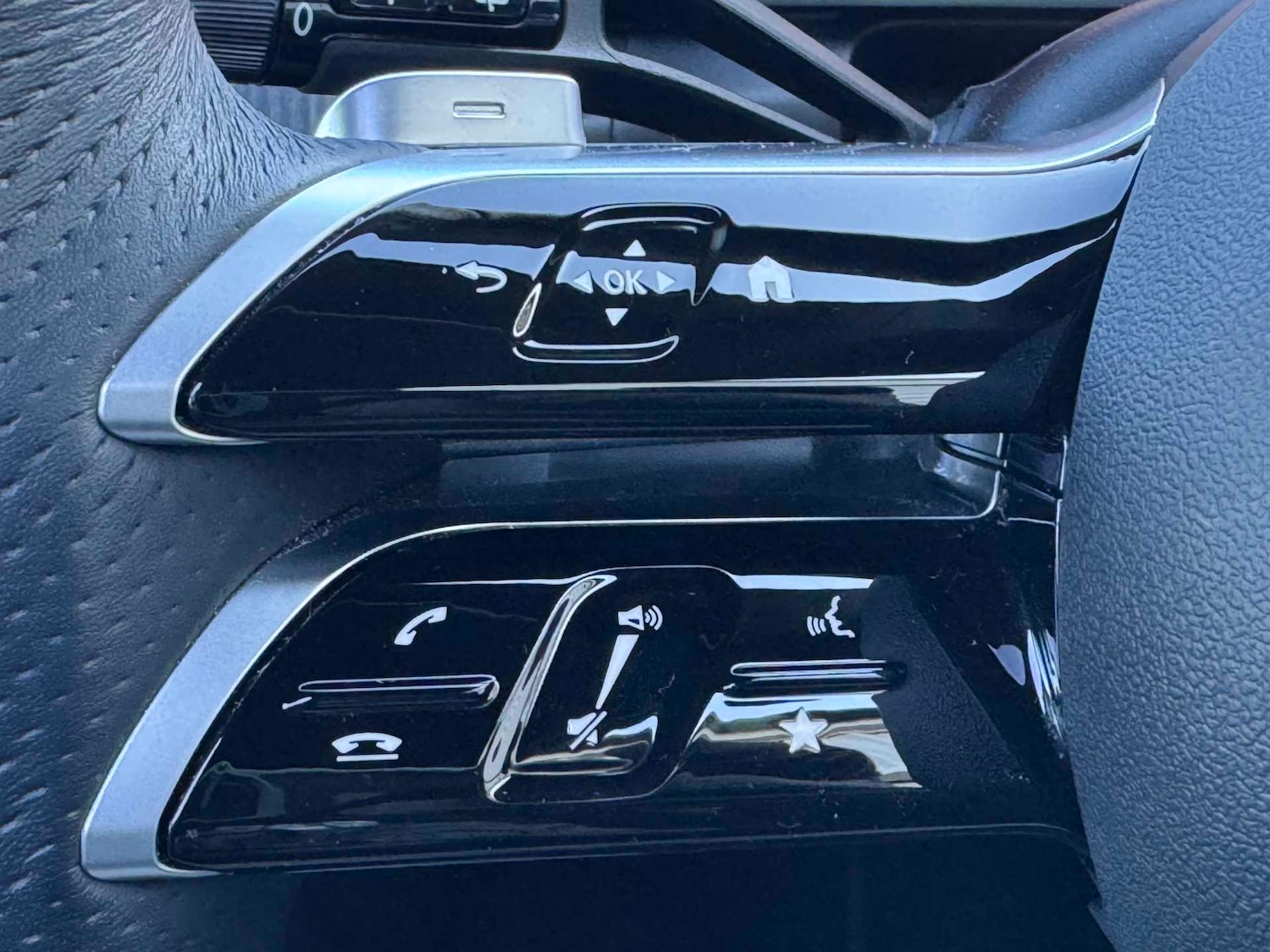 Used Mercedes-Benz GLC 2024 for sale - 76955212: Photo 34