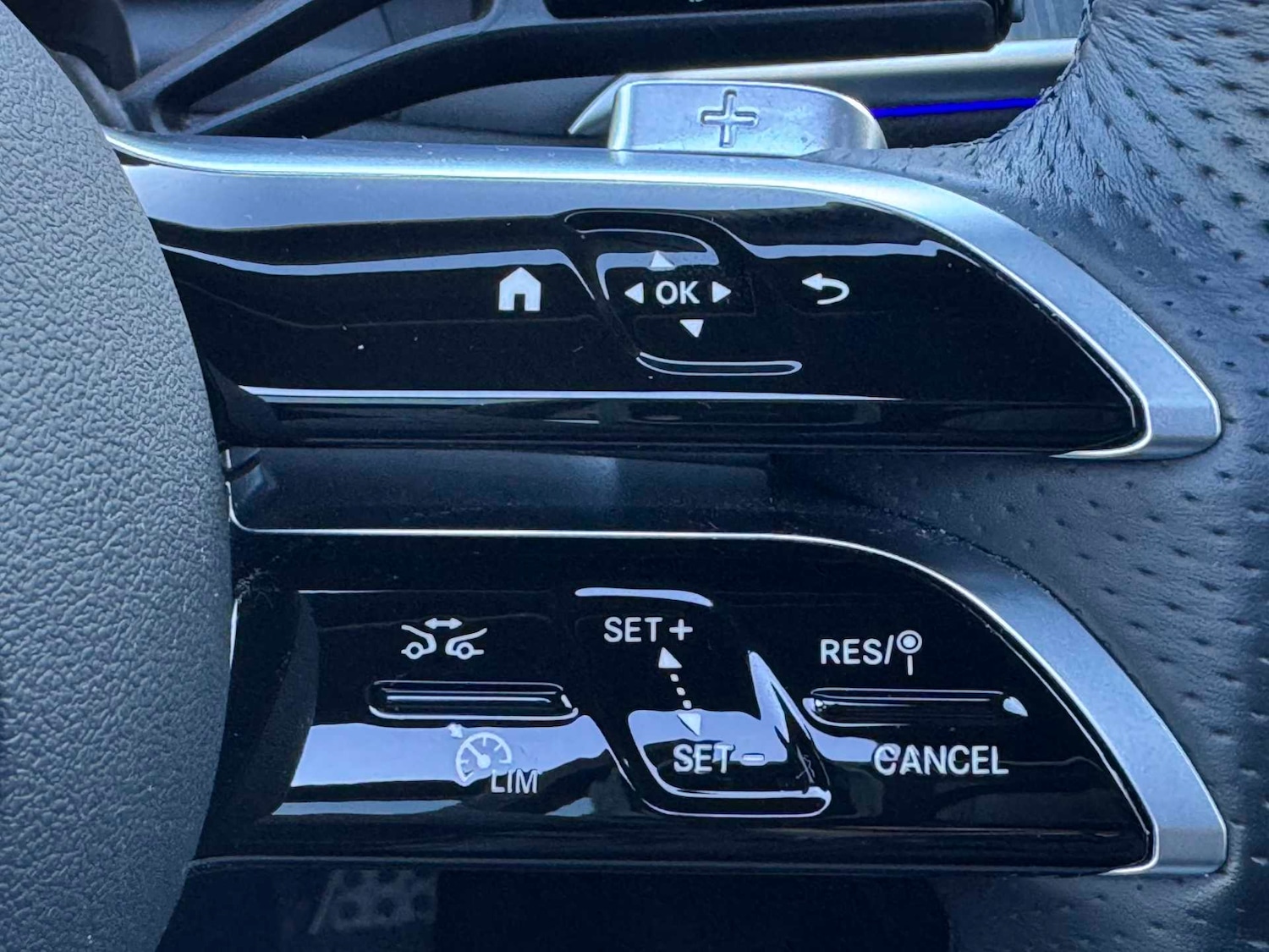 Used Mercedes-Benz GLC 2024 for sale - 76955212: Photo 35